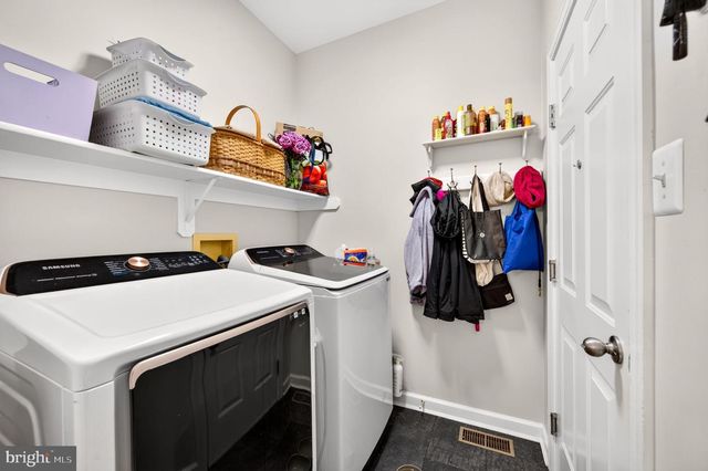 8 HALLER CT, Poolesville, MD 20837
