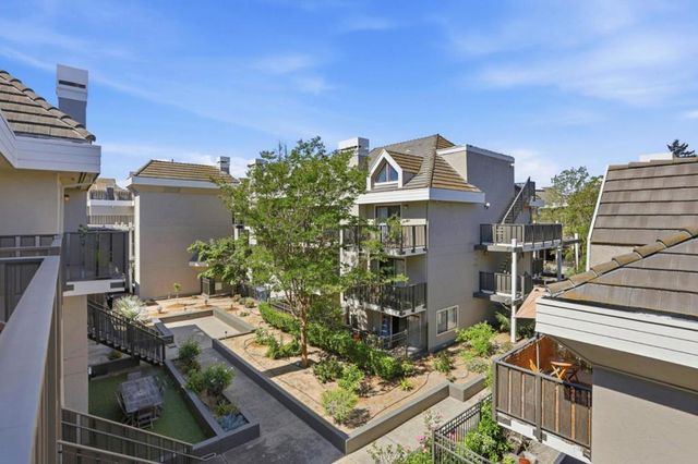 4159 El Camino Way M, Palo Alto, CA 94306