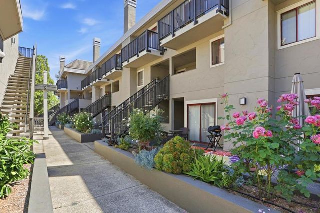 4159 El Camino Way M, Palo Alto, CA 94306