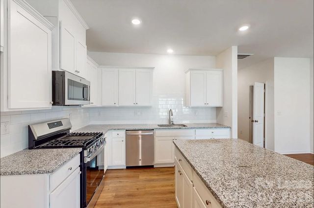 2752 Yeager Drive, Concord, NC 28027