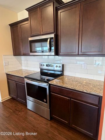 138 Ardmore Crossing Dr, Shelbyville, KY 40065