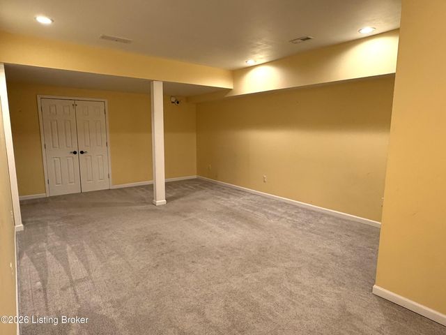 138 Ardmore Crossing Dr, Shelbyville, KY 40065