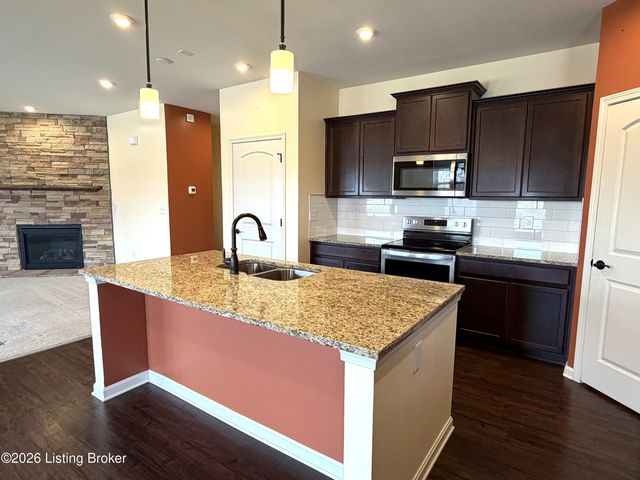 138 Ardmore Crossing Dr, Shelbyville, KY 40065