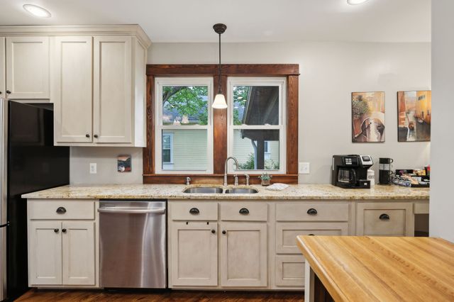 103 S Park St, Hohenwald, TN 38462