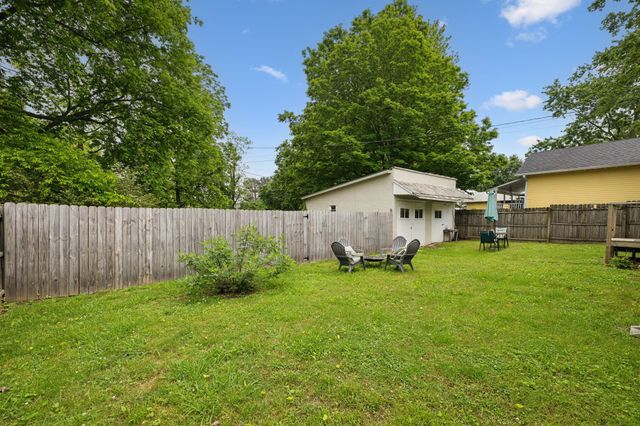 103 S Park St, Hohenwald, TN 38462
