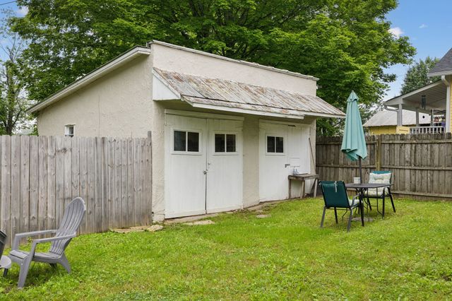 103 S Park St, Hohenwald, TN 38462