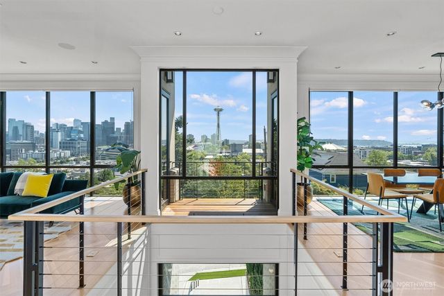 362 Ward Street, Seattle, WA 98109