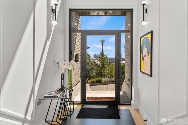 362 Ward Street, Seattle, WA 98109