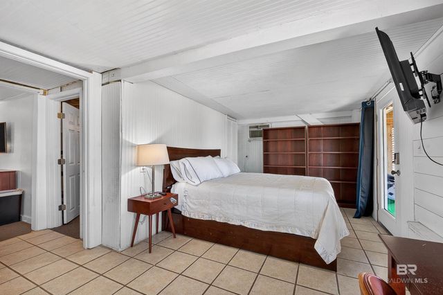 5386 Palmetto Drive, Orange Beach, AL 36561