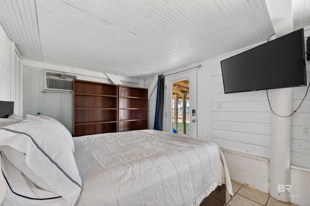 5386 Palmetto Drive, Orange Beach, AL 36561