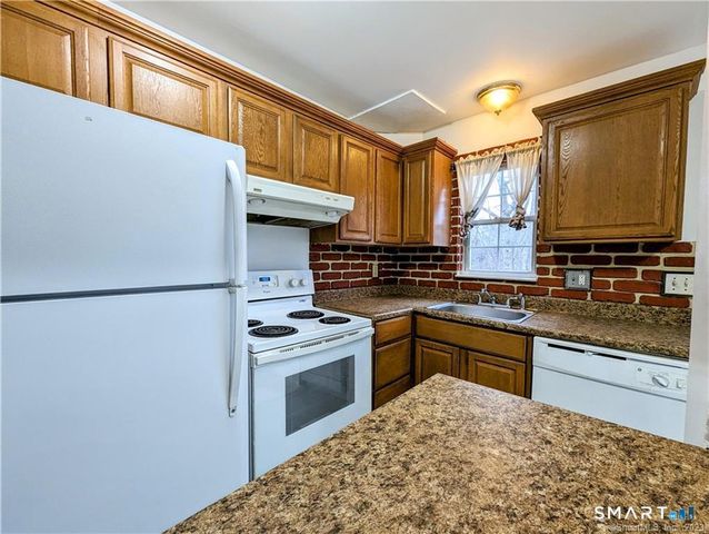 10 Scuppo Road B6, Danbury, CT 06811