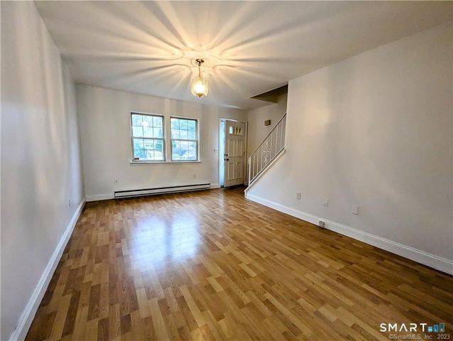 10 Scuppo Road B6, Danbury, CT 06811