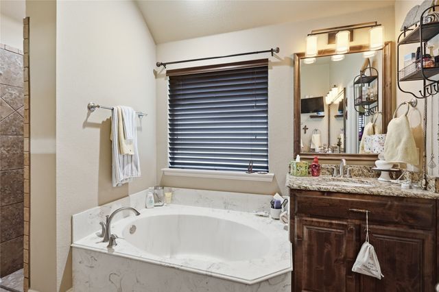 168 Whitetail Drive, Willow Park, TX 76008