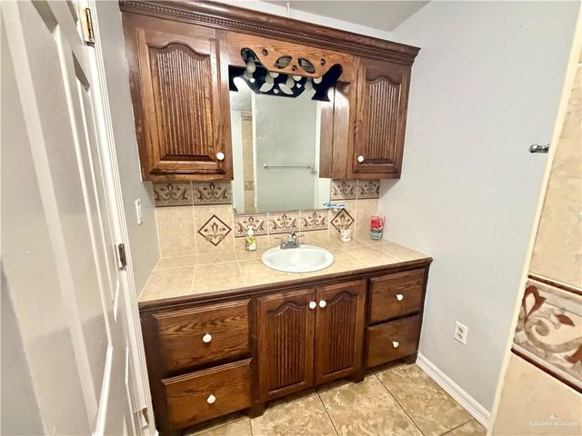 305 Elias Lopez Street, Rio Grande City, TX 78582