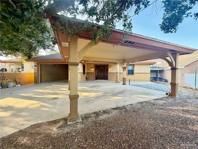305 Elias Lopez Street, Rio Grande City, TX 78582