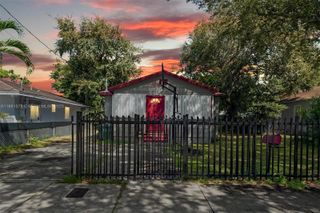 1369 NW 68th Ter, Miami, FL 33147
