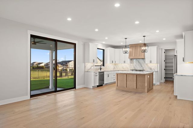 8350 W 105th Avenue, St. John, IN 46373