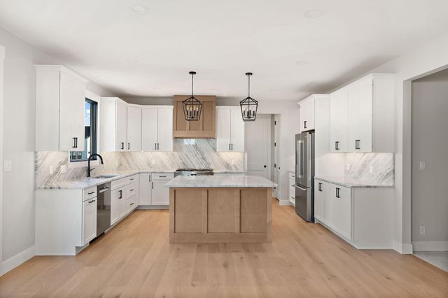 8350 W 105th Avenue, St. John, IN 46373