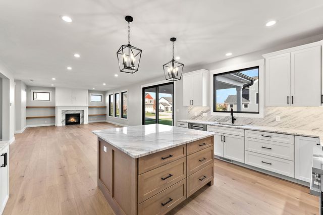 8350 W 105th Avenue, St. John, IN 46373