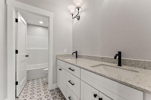 8350 W 105th Avenue, St. John, IN 46373