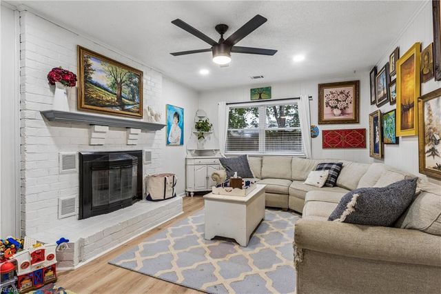 4128 White Beam CT, Virginia Beach, VA 23462
