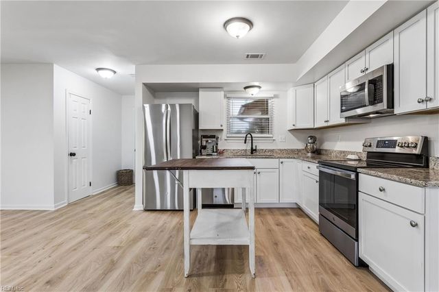 4128 White Beam CT, Virginia Beach, VA 23462