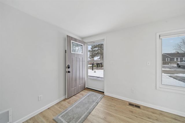 2037 Lake View Drive, Brooklyn, MI 49230