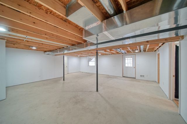 2037 Lake View Drive, Brooklyn, MI 49230