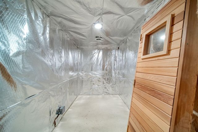 2037 Lake View Drive, Brooklyn, MI 49230