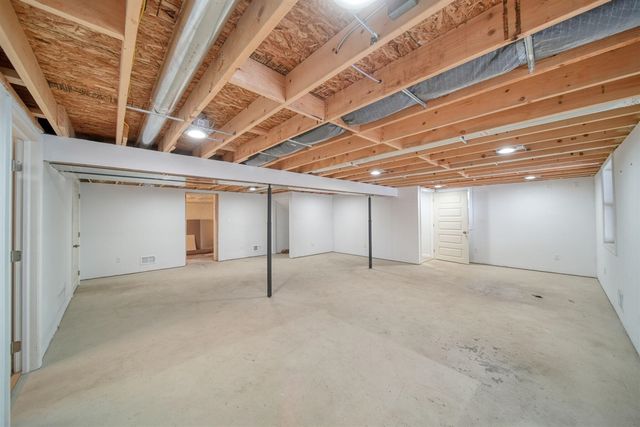 2037 Lake View Drive, Brooklyn, MI 49230