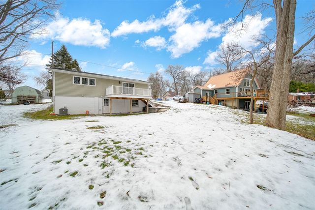 2037 Lake View Drive, Brooklyn, MI 49230