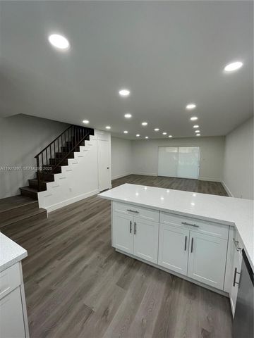 8427 SW 137th Ave 8427, Miami, FL 33183