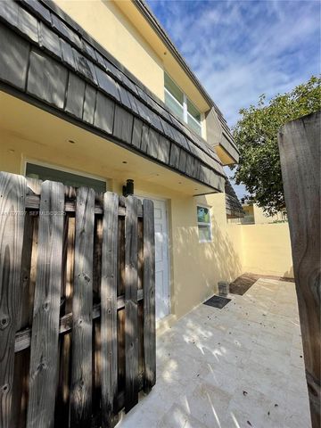 8427 SW 137th Ave 8427, Miami, FL 33183