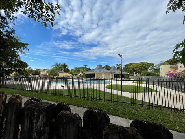 8427 SW 137th Ave 8427, Miami, FL 33183
