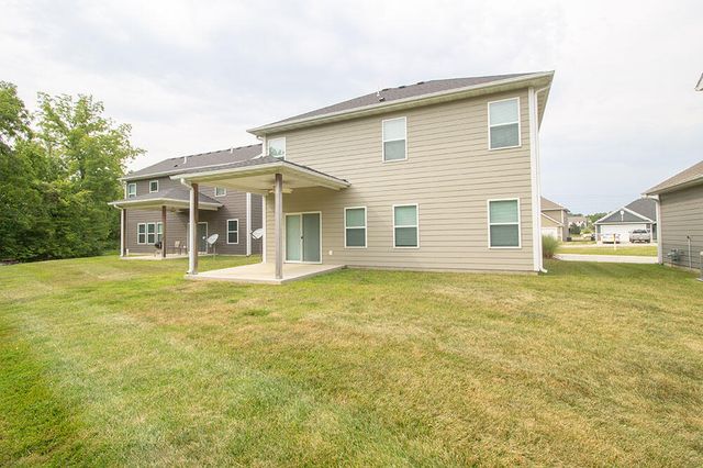 2810 AMBERWOOD CT, Columbia, MO 65203