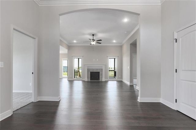 11436 N Auburndale Circle, Kansas City, MO 64157