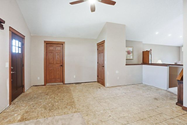 1773 Geneva Avenue N, Oakdale, MN 55128