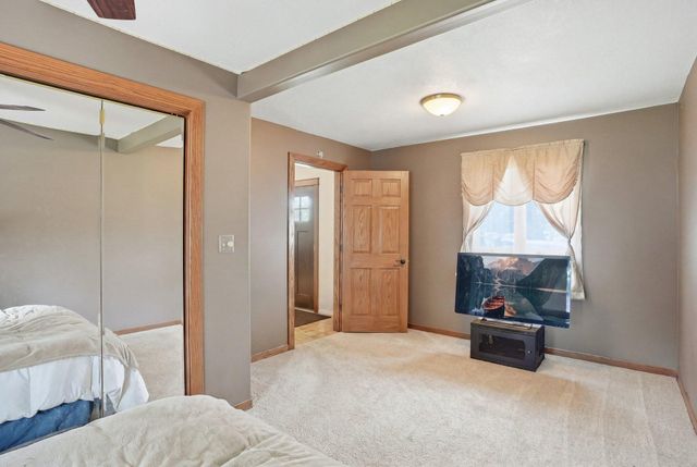 1773 Geneva Avenue N, Oakdale, MN 55128