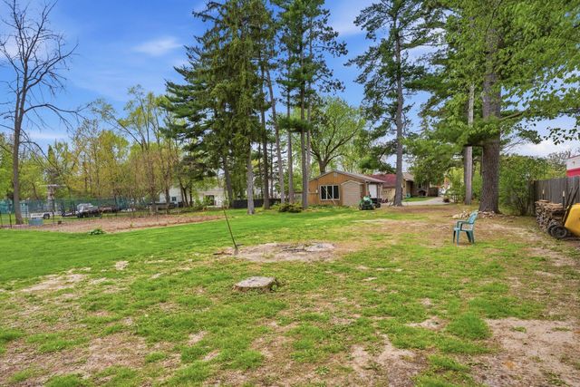 1773 Geneva Avenue N, Oakdale, MN 55128