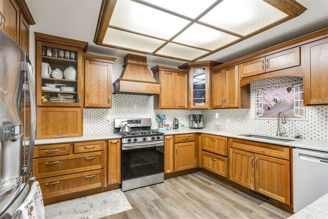 4605 Osborn Lane, Yukon, OK 73099