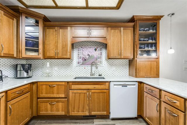 4605 Osborn Lane, Yukon, OK 73099