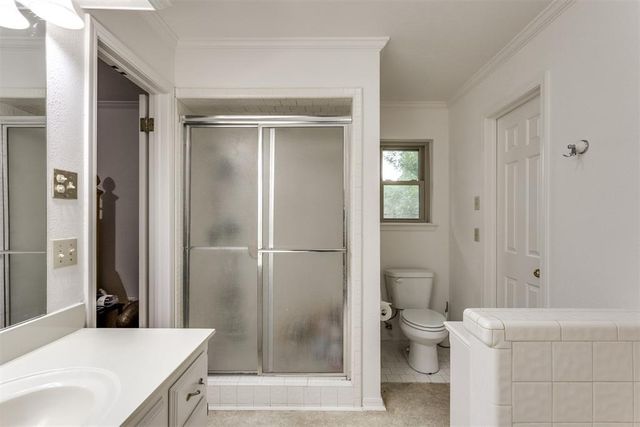 4605 Osborn Lane, Yukon, OK 73099