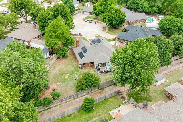 4605 Osborn Lane, Yukon, OK 73099