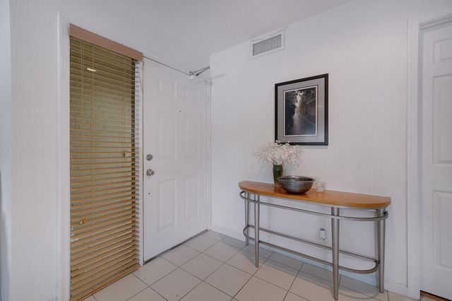 5521 Coach House Circle D, Boca Raton, FL 33486