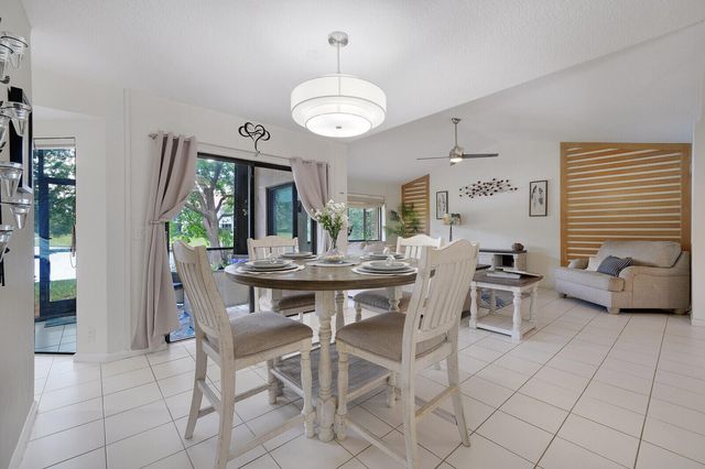 5521 Coach House Circle D, Boca Raton, FL 33486