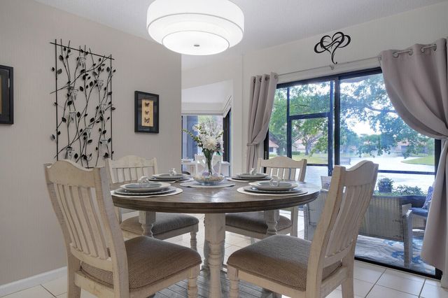 5521 Coach House Circle D, Boca Raton, FL 33486