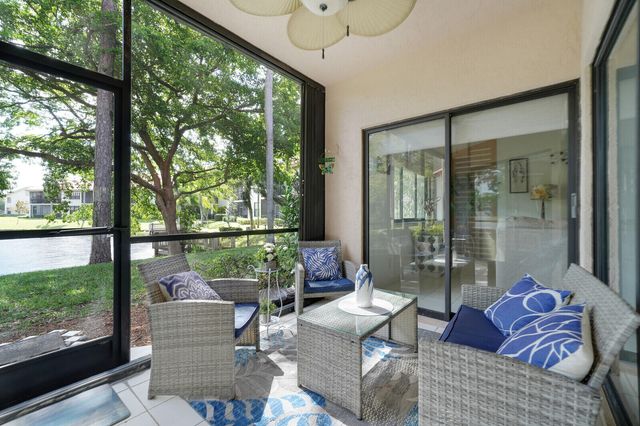 5521 Coach House Circle D, Boca Raton, FL 33486