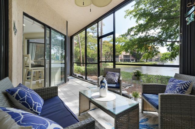 5521 Coach House Circle D, Boca Raton, FL 33486