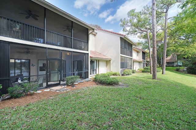 5521 Coach House Circle D, Boca Raton, FL 33486