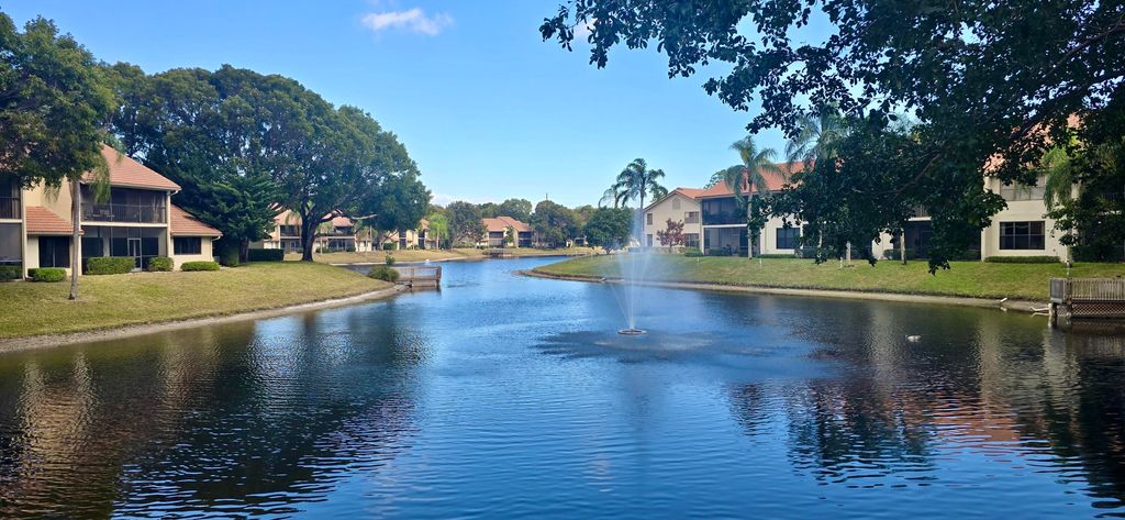 5521 Coach House Circle D, Boca Raton, FL 33486